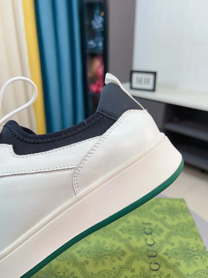 Men's shoes 💰440🌹🌹GUCCI [Gucci] New high-end brand of men's shoes, the latest fashionable casual men's shoes, trendy and versatile style, relaxed and sporty style, uppers imported from Italy, first-layer cowhide, genuine leather lining and ultra-fine workmanship. Original personalized fashionable rubber wear-resistant outsole, light and comfortable on the foot, size 38-44